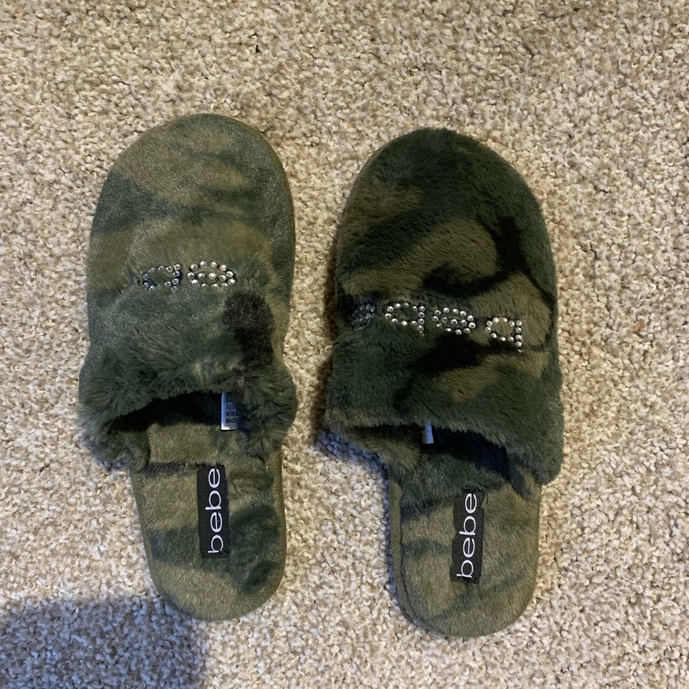 BEBE camo Bedroom slippers 🐉 ‼️